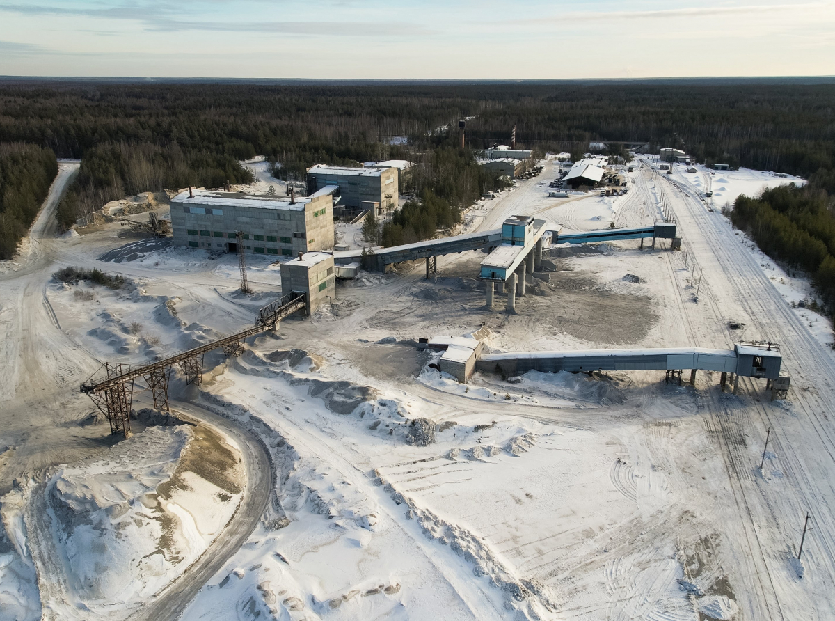  Фото: Уральский горнопромышленный холдинг. Производственные мощности АО «Щебеночный завод» г. Реж.